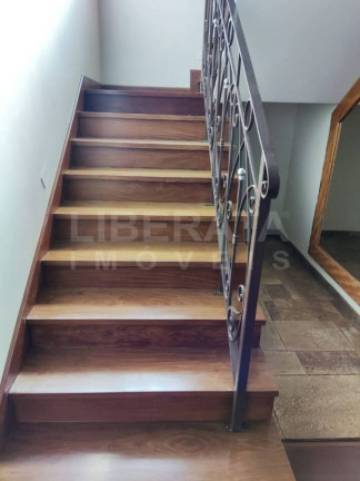 Imagem Casa com 3 Quartos à Venda, 293 m² em Champagnat - Londrina