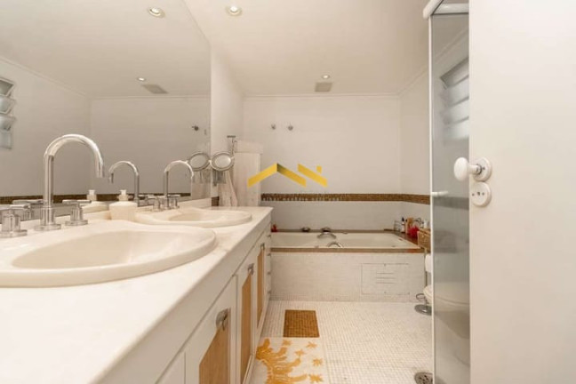 Imagem Casa com 3 Quartos à Venda, 308 m² em Alto De Pinheiros - São Paulo Imagem Casa com 3 Quartos à Venda, 308 m² em Alto De Pinheiros - São Paulo