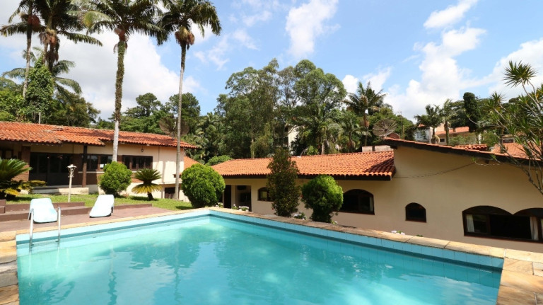 Casa com 3 Quartos à Venda, 534 m² em Tremembé - São Paulo