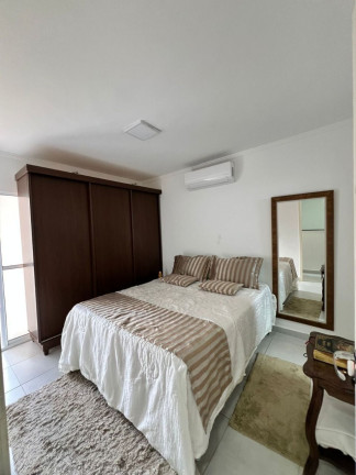 Imagem Casa de Condomínio com 3 Quartos à Venda, 160 m² em Tubalina - Uberlândia