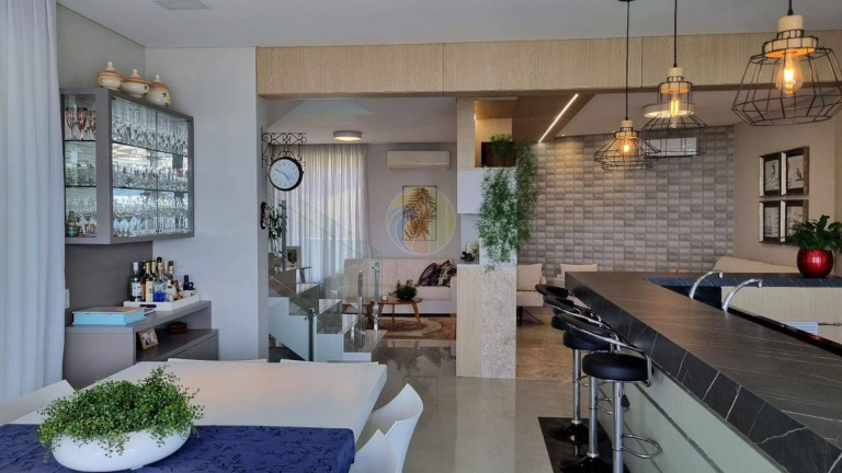 Imagem Casa com 4 Quartos à Venda, 11.500 m² em Centro - Bombinhas
