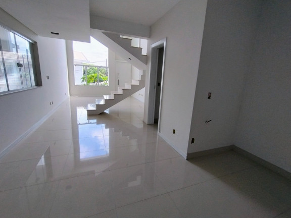 Imagem Casa com 3 Quartos à Venda, 120 m² em Escola Agrícola - Blumenau Imagem Casa com 3 Quartos à Venda, 120 m² em Escola Agrícola - Blumenau