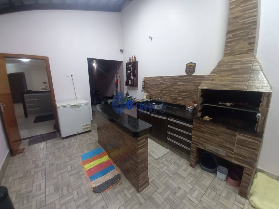Casa com 3 Quartos à Venda, 180 m² em Residencial Veneza - Anápolis
