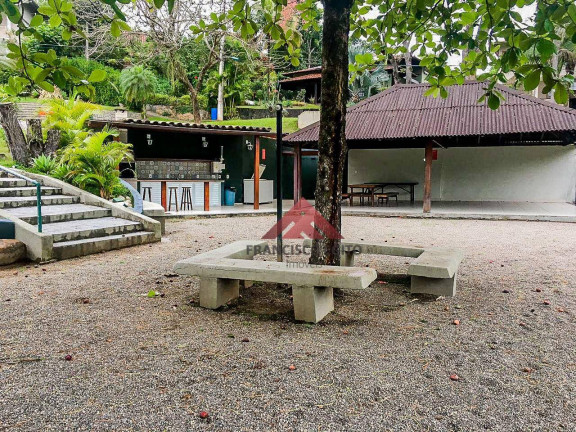 Imagem Casa com 6 Quartos à Venda, 264 m² em Maria Paula - Niterói Imagem Casa com 6 Quartos à Venda, 264 m² em Maria Paula - Niterói