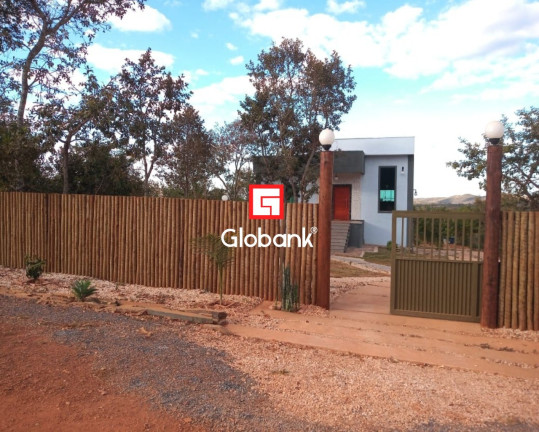 Imagem Imóvel com 3 Quartos à Venda, 225 m² em Pirapora - Montes Claros
