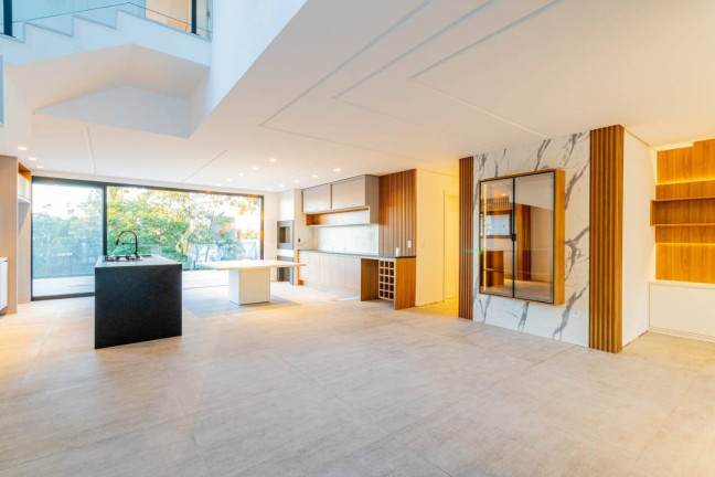 Imagem Casa com 3 Quartos à Venda, 330 m² em Cocão - Viamão