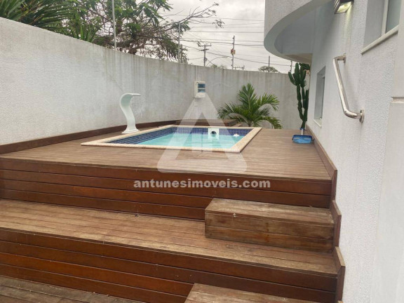 Imagem Casa com 4 Quartos à Venda, 160 m² em Portinho - Cabo Frio