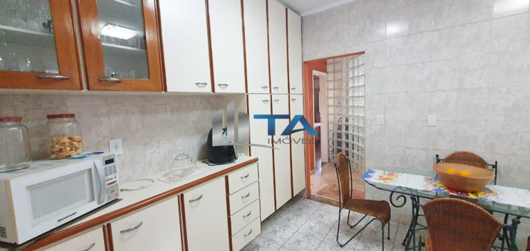 Imagem Casa com 4 Quartos à Venda, 220 m² em Jardim Aurélia - Campinas