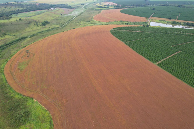 Imagem Fazenda à Venda, 48 m² em Zona Rural - Piumhi