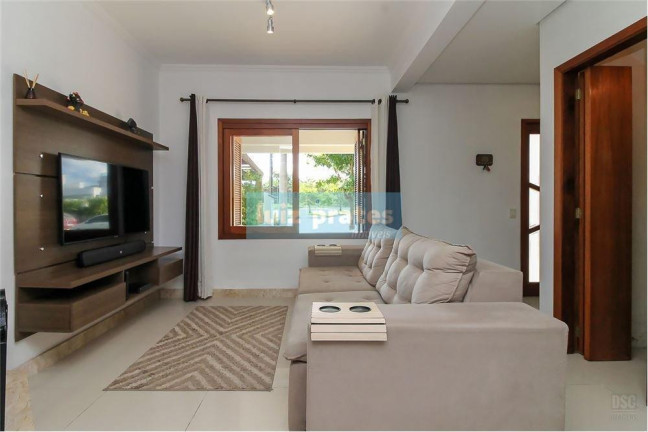 Imagem Casa com 3 Quartos à Venda, 140 m² em Hípica - Porto Alegre