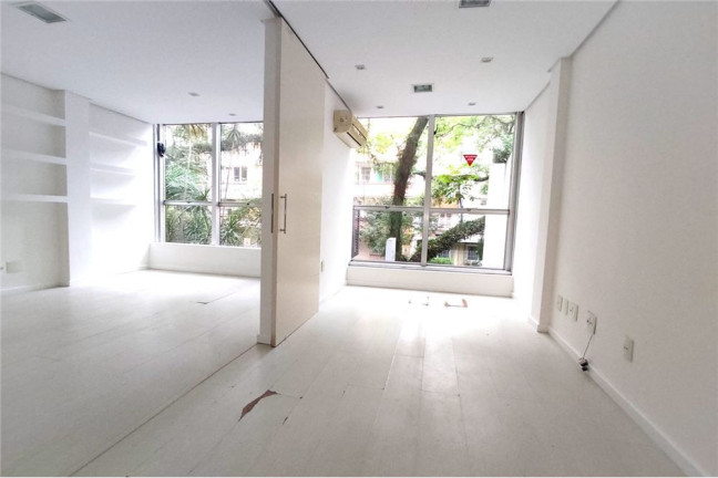 Imagem Sala Comercial à Venda,  em Moinhos De Vento - Porto Alegre