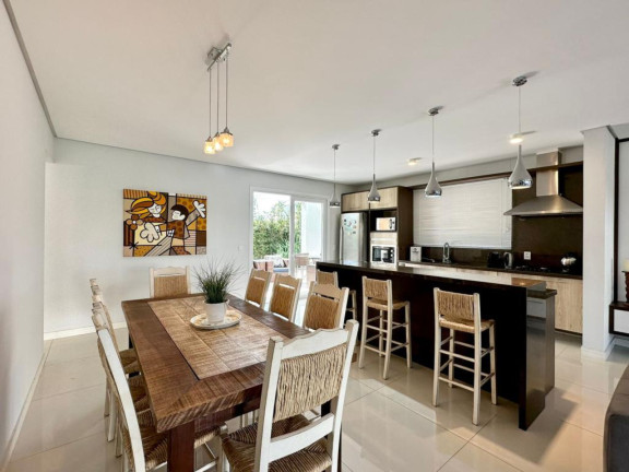 Imagem Casa com 5 Quartos à Venda, 330 m² em -- - Capao Da Canoa Imagem Casa com 5 Quartos à Venda, 330 m² em -- - Capao Da Canoa