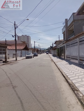 Imagem Casa com 3 Quartos à Venda, 250 m² em Aviação - Praia Grande Imagem Casa com 3 Quartos à Venda, 250 m² em Aviação - Praia Grande