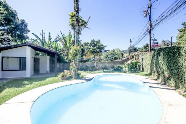 Imagem Casa com 3 Quartos à Venda, 164 m² em Comary - Teresópolis Imagem Casa com 3 Quartos à Venda, 164 m² em Comary - Teresópolis