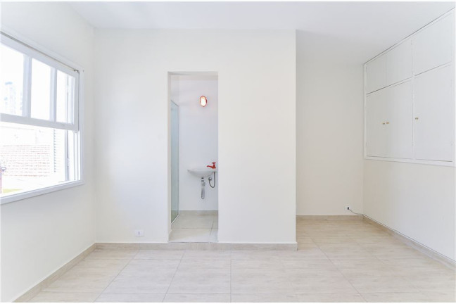 Imagem Casa com 2 Quartos à Venda, em Vila Alexandria - São Paulo Imagem Casa com 2 Quartos à Venda, em Vila Alexandria - São Paulo