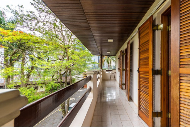 Imagem Casa com 5 Quartos à Venda,  em Morumbi - São Paulo