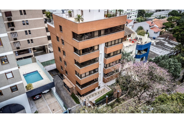 Imóvel com 3 Quartos à Venda,  em Tristeza - Porto Alegre