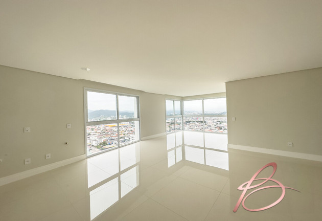 Imagem Apartamento com 3 Quartos à Venda, 126 m² em Centro - Balneário Camboriú
