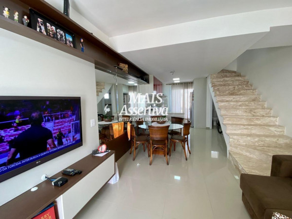 Imagem Sobrado com 2 Quartos à Venda, 87 m² em Centro - Xangri-lá Imagem Sobrado com 2 Quartos à Venda, 87 m² em Centro - Xangri-lá