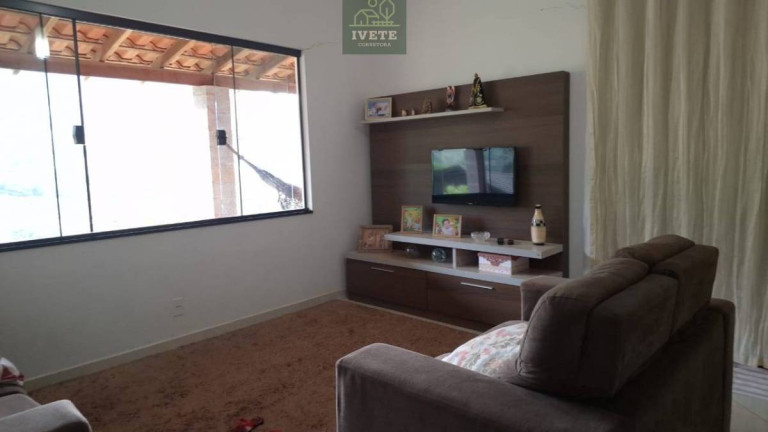 Imagem Casa com 3 Quartos à Venda, 450 m²
