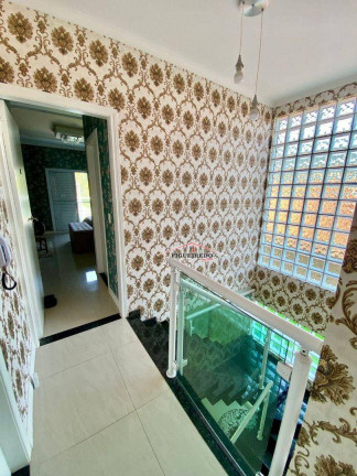 Imagem Sobrado com 5 Quartos à Venda, 280 m² em Solemar - Praia Grande