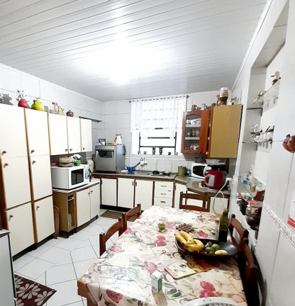 Imagem Casa com 3 Quartos à Venda, 180 m² em Centro - Santa Maria Imagem Casa com 3 Quartos à Venda, 180 m² em Centro - Santa Maria