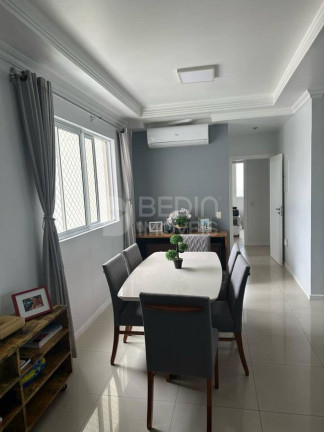 Imagem Apartamento com 3 Quartos à Venda, 120 m² em Centro - Balneário Camboriú