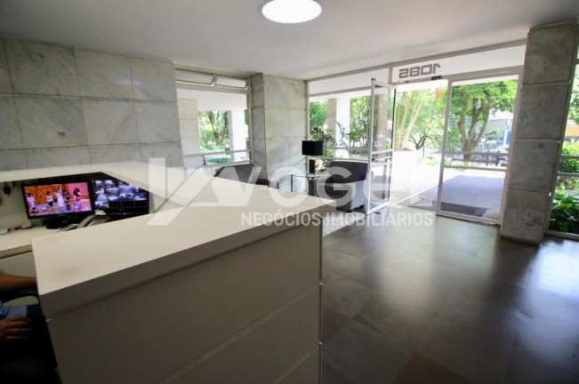 Imagem Apartamento com 3 Quartos à Venda, em Auxiliadora - Porto Alegre Imagem Apartamento com 3 Quartos à Venda, em Auxiliadora - Porto Alegre