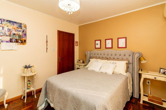 Imagem Apartamento com 2 Quartos à Venda, 53 m² em Medianeira - Porto Alegre