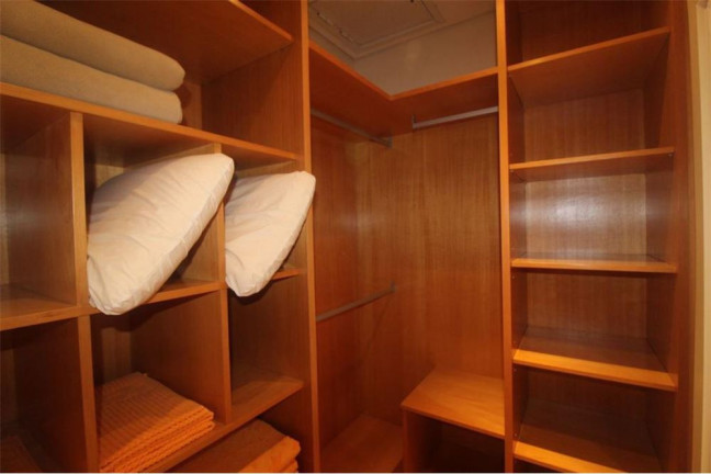 Imagem Casa com 8 Quartos à Venda, 1.362 m² em Chácaras Alpina - Valinhos Imagem Casa com 8 Quartos à Venda, 1.362 m² em Chácaras Alpina - Valinhos
