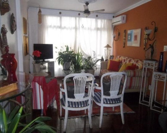 Imagem Imóvel com 4 Quartos à Venda, 120 m² em Icaraí - Niterói Imagem Imóvel com 4 Quartos à Venda, 120 m² em Icaraí - Niterói