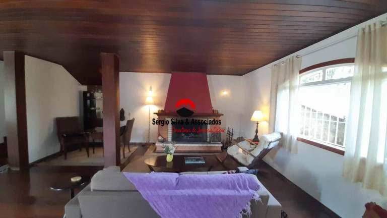 Imagem Casa com 3 Quartos à Venda, 2 m² em Descansópolis - Campos Do Jordão Imagem Casa com 3 Quartos à Venda, 2 m² em Descansópolis - Campos Do Jordão