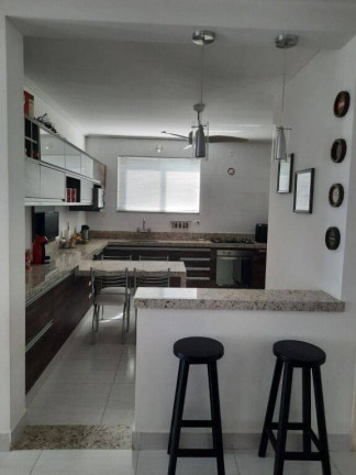 Imagem Sobrado com 3 Quartos à Venda, 340 m² em Centro - Tremembé Imagem Sobrado com 3 Quartos à Venda, 340 m² em Centro - Tremembé