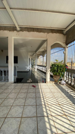 Imagem Sobrado com 3 Quartos à Venda, 376 m² em Setor Garavelo - Aparecida De Goiânia