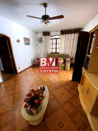 Imagem Casa com 3 Quartos à Venda, 373 m² em Rocha Miranda - Rio De Janeiro Imagem Casa com 3 Quartos à Venda, 373 m² em Rocha Miranda - Rio De Janeiro