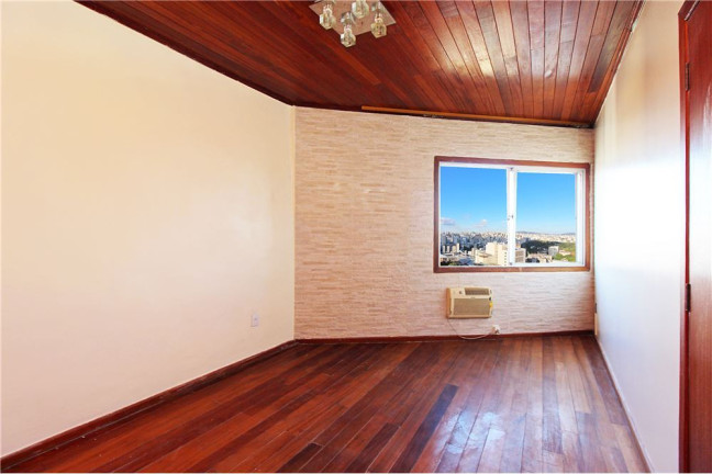 Imagem Apartamento com 2 Quartos à Venda, 63 m² em Centro Histórico - Porto Alegre Imagem Apartamento com 2 Quartos à Venda, 63 m² em Centro Histórico - Porto Alegre