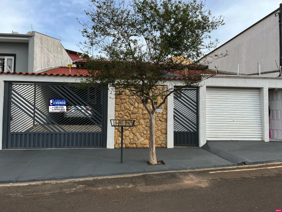 Casa com 3 Quartos à Venda,  em Vila Santa Emília - Tatuí