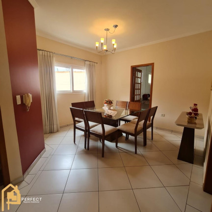 Imagem Casa com 1 Quarto à Venda, 240 m² em Jardim Maria Augusta - Taubaté Imagem Casa com 1 Quarto à Venda, 240 m² em Jardim Maria Augusta - Taubaté