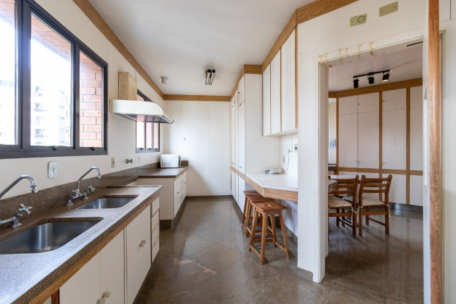 Imagem Apartamento com 3 Quartos à Venda, 325 m² em Moema - São Paulo