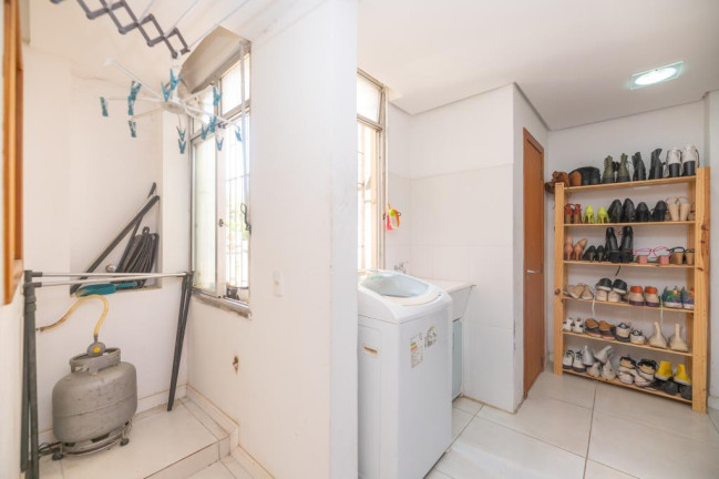 Imagem Imóvel com 2 Quartos à Venda, em Cidade Baixa - Porto Alegre Imagem Imóvel com 2 Quartos à Venda, em Cidade Baixa - Porto Alegre