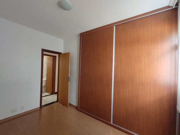 Imagem Apartamento com 3 Quartos à Venda, 80 m² em álvaro Camargos - Belo Horizonte