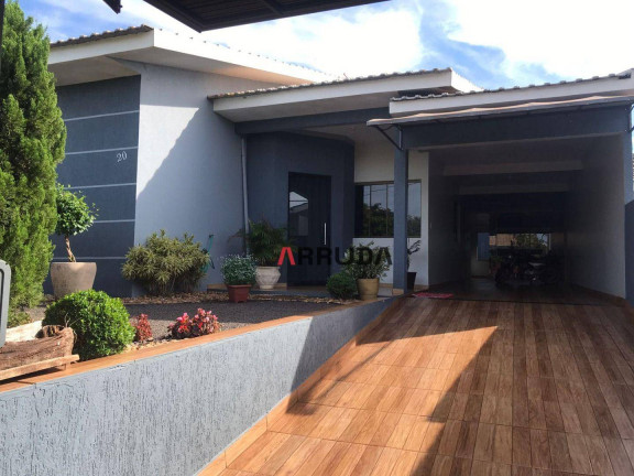 Casa com 2 Quartos à Venda, 180 m² em Loteamento Paglia - Medianeira