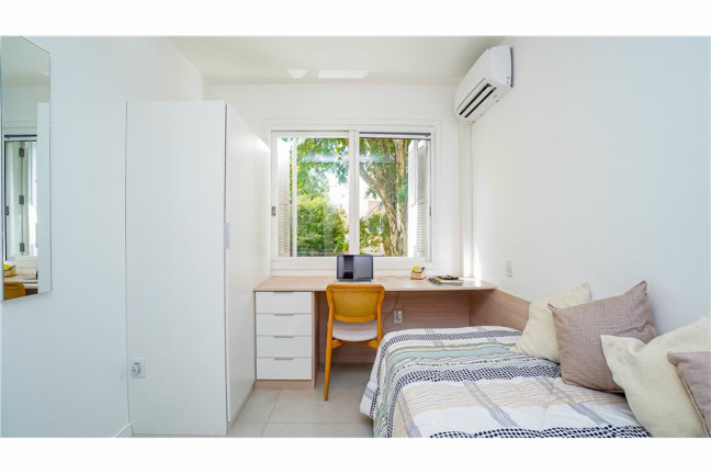 Imagem Apartamento com 3 Quartos à Venda, 103 m² em Petrópolis - Porto Alegre Imagem Apartamento com 3 Quartos à Venda, 103 m² em Petrópolis - Porto Alegre