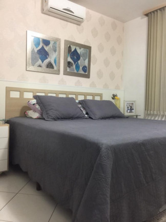 Imagem Casa com 3 Quartos à Venda, 409 m² em Serraria - São José