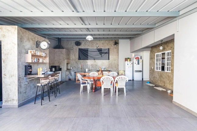 Imagem Casa com 2 Quartos à Venda, 178 m² em Ariribá - Balneario Camboriu