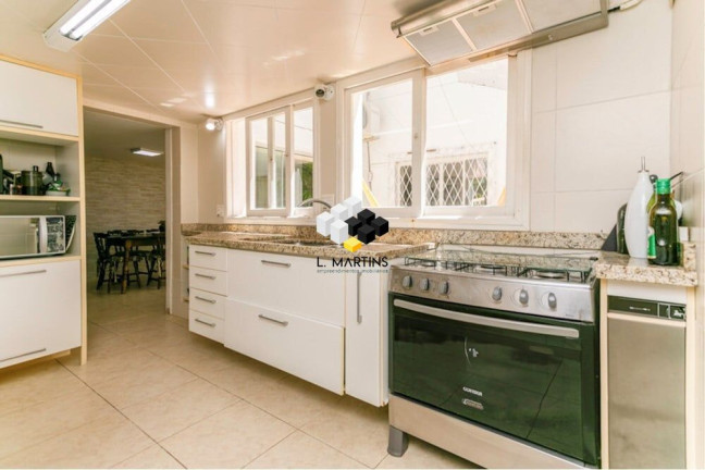 Imagem Casa com 4 Quartos à Venda, 300 m² em Chácara Das Pedras - Porto Alegre Imagem Casa com 4 Quartos à Venda, 300 m² em Chácara Das Pedras - Porto Alegre