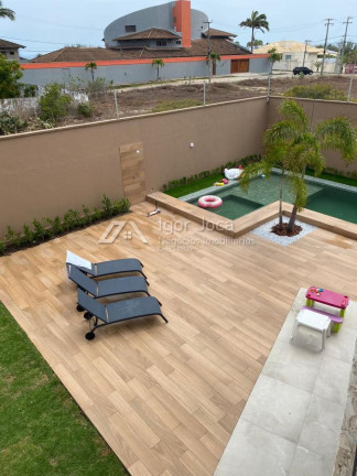 Imagem Casa com 5 Quartos à Venda, 400 m² em De Lourdes - Fortaleza