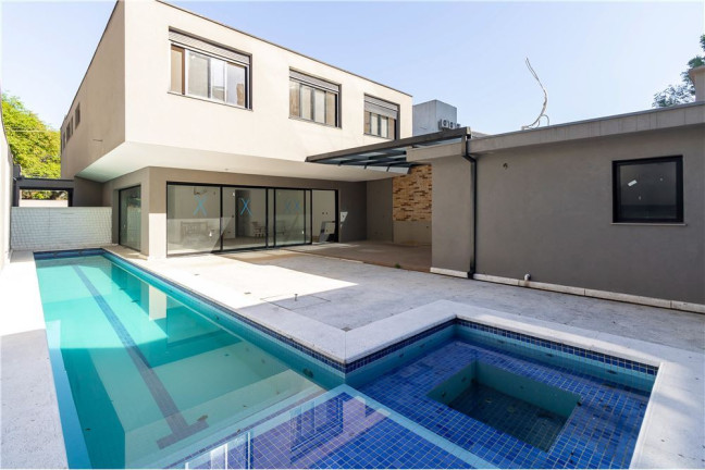 Casa com 5 Quartos à Venda, 495 m² em Alto De Pinheiros - São Paulo