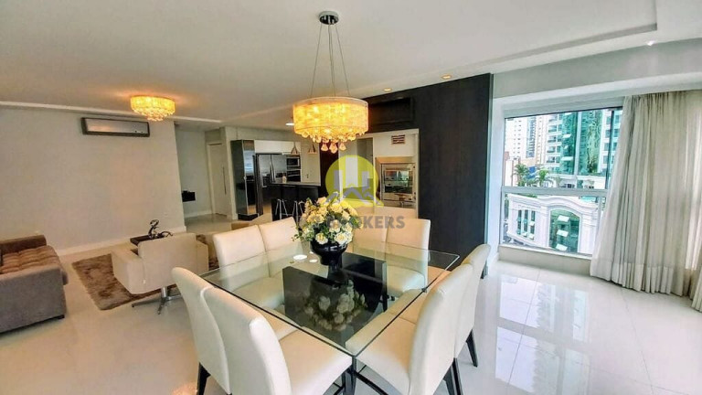 Imagem Apartamento com 3 Quartos à Venda, 155 m² em Centro - Balneário Camboriú Imagem Apartamento com 3 Quartos à Venda, 155 m² em Centro - Balneário Camboriú