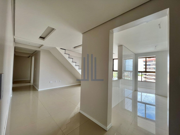 Imagem Cobertura com 3 Quartos à Venda, 278 m² em Nossa Senhora Medianeira - Santa Maria Imagem Cobertura com 3 Quartos à Venda, 278 m² em Nossa Senhora Medianeira - Santa Maria